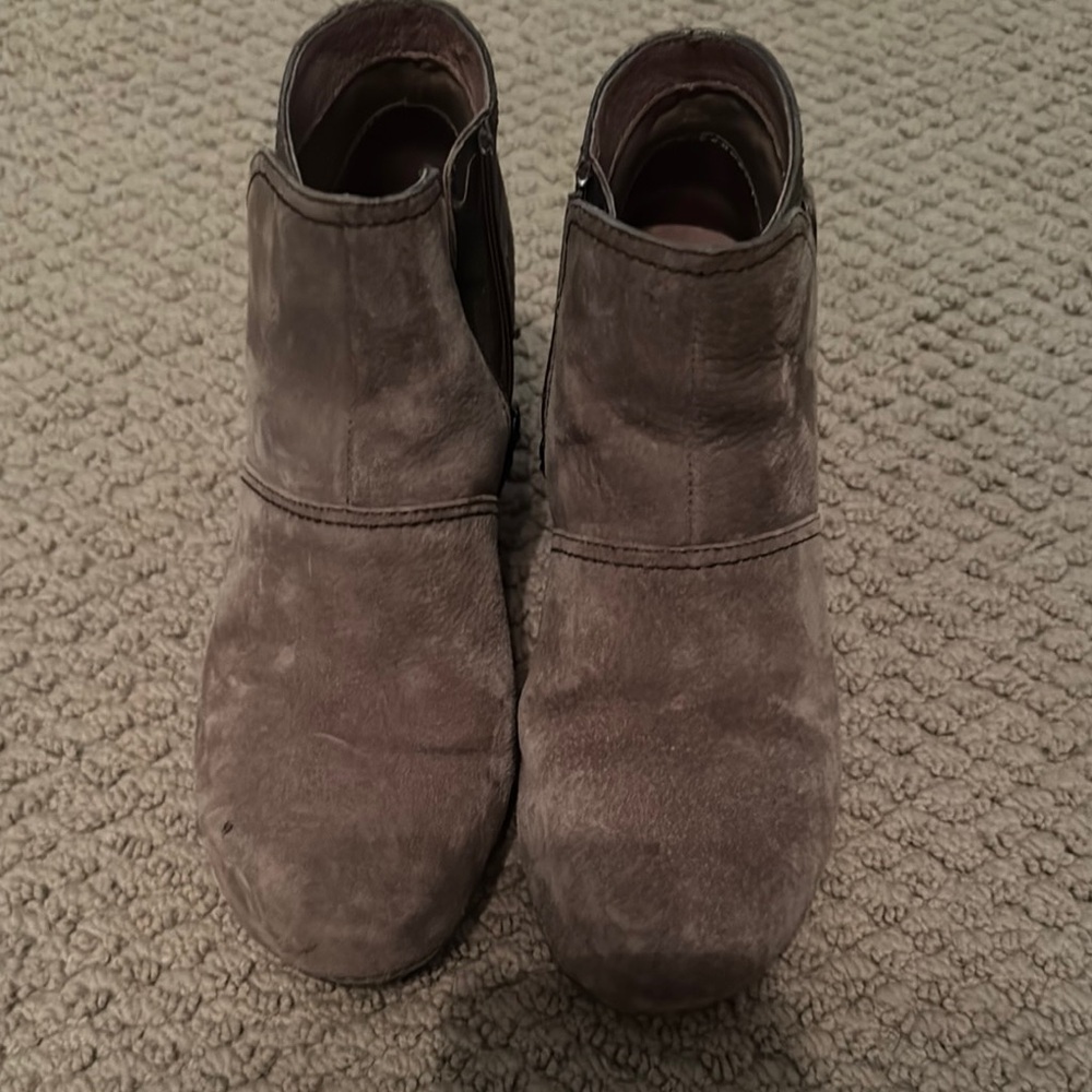 Women's Gray/Taupe Dansko Suede Ankle Boots